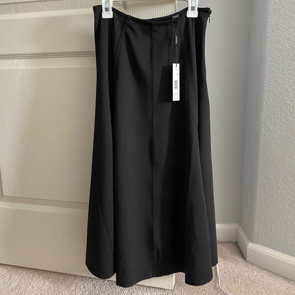 Tahari circle black skirt xs a line skirt
